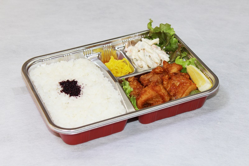 ■カラアゲ弁当 鶏のもも肉を使用しています。